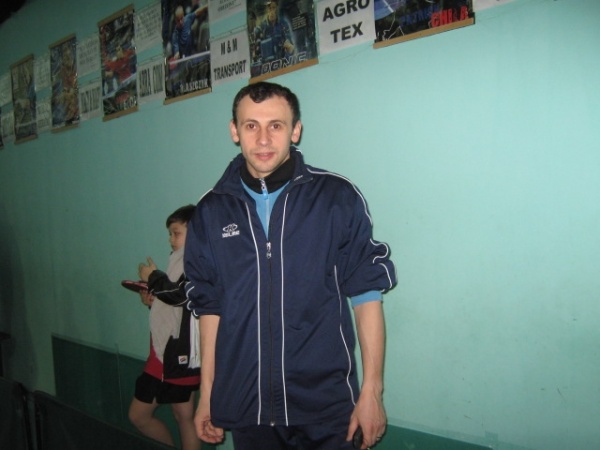 antrenor petresti pingpong