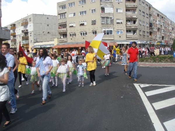 deschidere 8zile carei