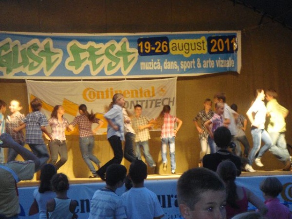 augustfest 4dansuri