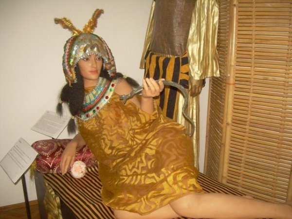 Cleopatra  şi piraţii din Caraibe la Satu-Mare