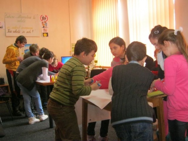 activitate biblioteca 12nonviolenta