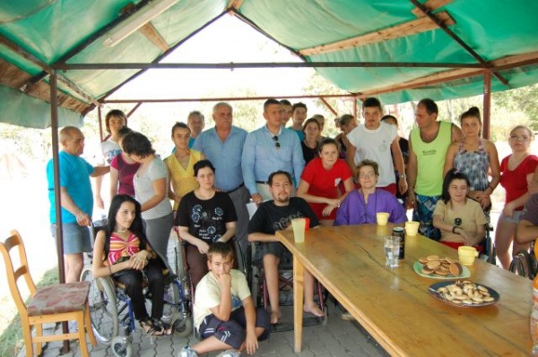 Consiliul Judeţean va sprijini  tinerii cu handicap