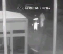 Poliţiştii de frontieră din Vama Halmeu, atacaţi cu sticle şi cutii de bere (Video)
