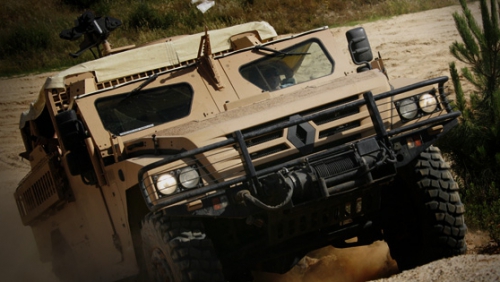 Renault vine să construiască vehicule militare in Romania