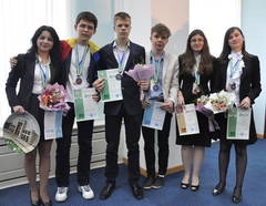 Elevii români au câştigat şase medalii la Olimpiada Internaţională de Chimie