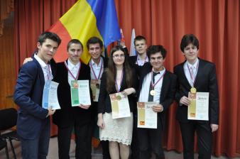 România, cinci medalii de aur şi locul I pe echipe la Olimpiada Internaţională de Chimie