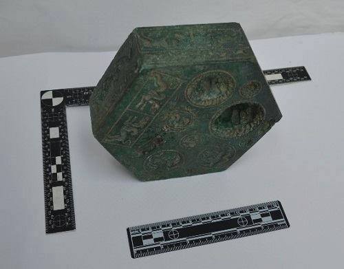 Matrița de bijuterii a dacilor, cea mai spectaculoasă descoperire arheologică din ultimii ani