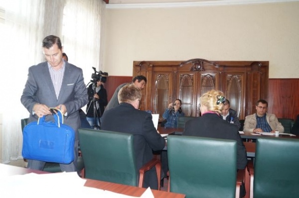 liberali parasesc sala marius rusu