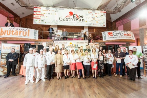 GastroPan: Locul II  la secţiunea ,,Tortul Anului 2015’’ pentru Fantezia Decor din Satu Mare