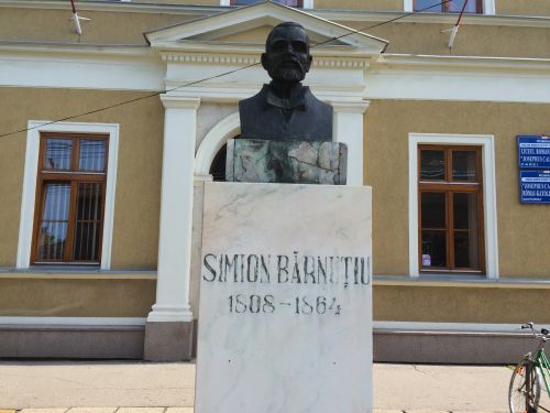 barnutiu 1 bust