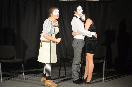 teatru carei 3 elevi