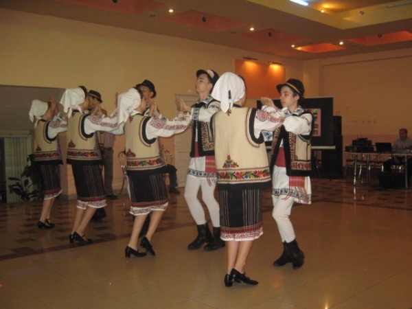 tabara bacau 11 dans