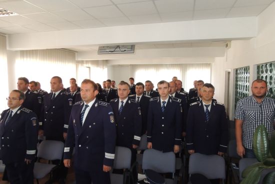 Ovidiu Păştean de la Poliţia Rutieră a fost avansat în grad şi a devenit subcomisar de poliţie