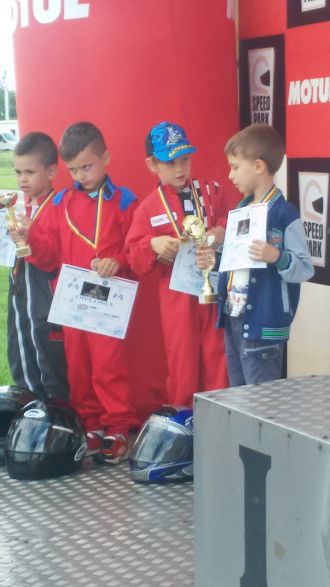 Karting: elevii lui Ioan Mille revin de la Bacău cu Menţiune