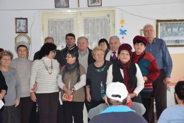 pensionari colinde cias4
