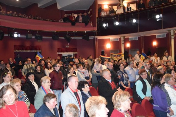 spectatori carei anghel