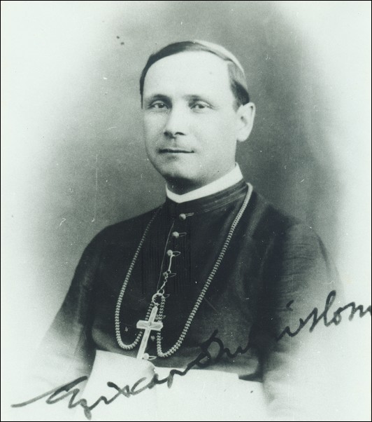 Cardinalul Iuliu Hossu. A dat citire proclamației Marii Uniri