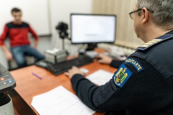 Peste o mie de pașapoarte eliberate  în februarie în județul Satu Mare