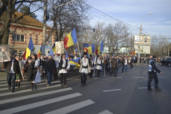Românii au smuls președintelui Iohannis promisiunea că nu va promulga Codul Administrativ odios