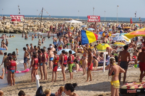 Creşte interesul pentru destinaţiile româneşti: un milion de turişti în luna iulie