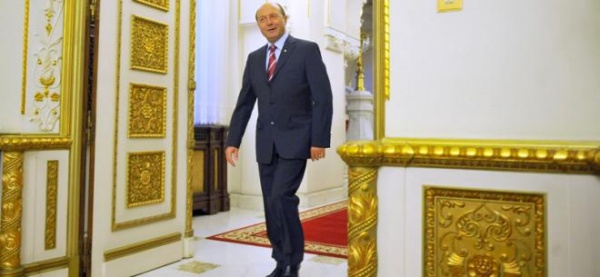 De ce-i tremură vocea lui Traian Băsescu? Astăzi, ziua cea mai lungă