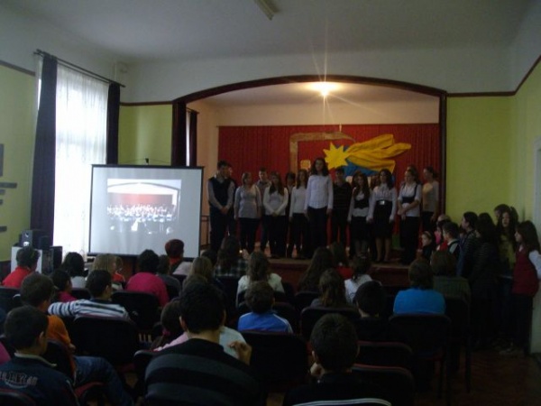 Dor de Eminescu…la Şcoala Vasile Lucaciu