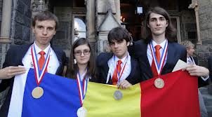 Elevii români au câştigat patru medalii la Olimpiada Internaţională de Chimie