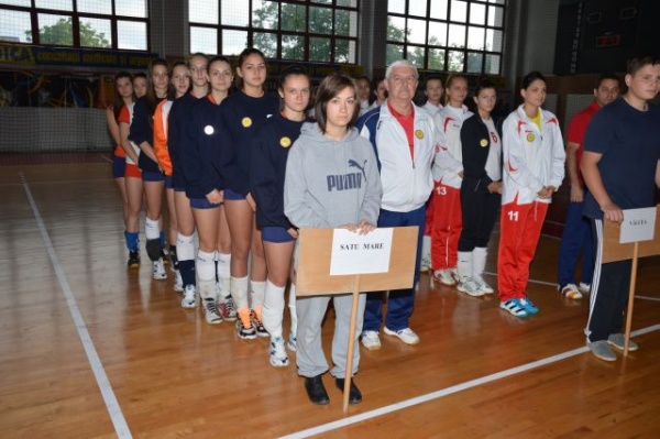 Deschiderea „Olimpiadei Naţionale a Sportului Şcolar” la  volei fete- licee