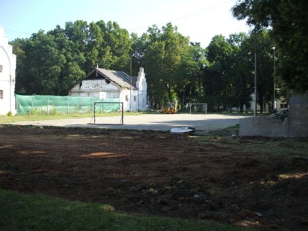 Istoria terenurilor de sport din Parcul Dendrologic Carei. A fost nevoie de 13 ani pentru recondiționarea tribunelor după semnalările Buletin de Carei