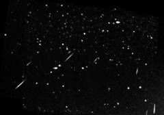 Draconidele, spectacol de meteori, la noapte