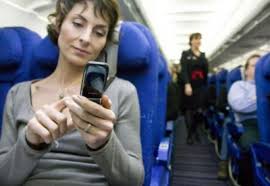 Liber la telefoanele mobile în avion