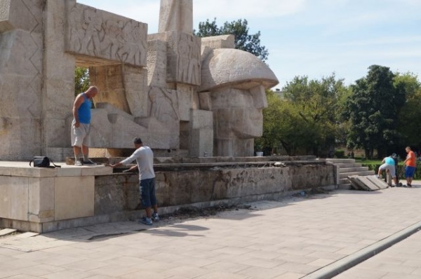 Au început lucrările de reabilitare a Monumentului Ostaşului Român