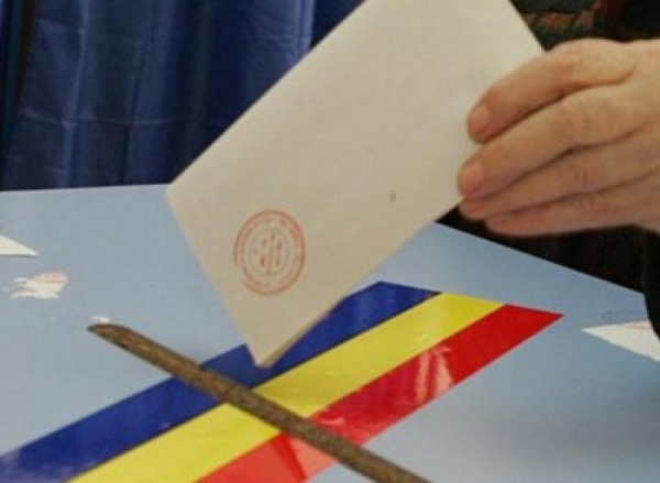 La Cluj a început fraudarea votului? Studenţi: “În Haşdeu se oferă 50 de lei pentru un vot cu Ponta”. AVEM DOVADA!