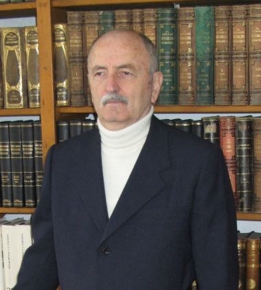 In Memoriam prof.univ.Ioan Chindriș. Absolvent de școală careiană