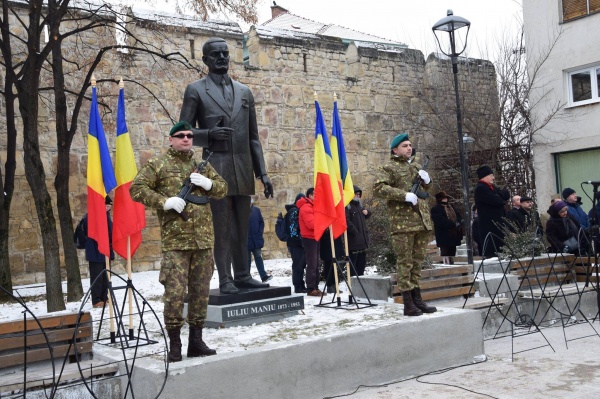Dezvelirea statuii lui Iuliu Maniu din Cluj Napoca