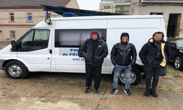 Trei cetăţeni algerieni şi unul libian opriți de Poliția de Frontieră Berveni să treacă ilegal în Ungaria
