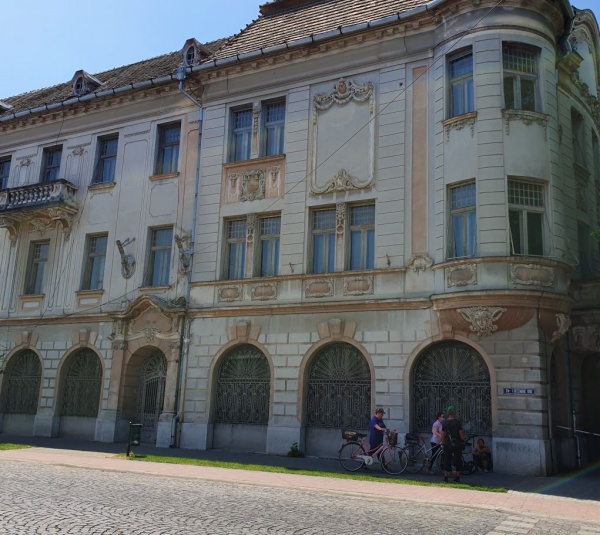 Cumpărătorul din Ungaria al clădirii fostei Primării Carei e specializat în achiziții de clădiri-simbol din România