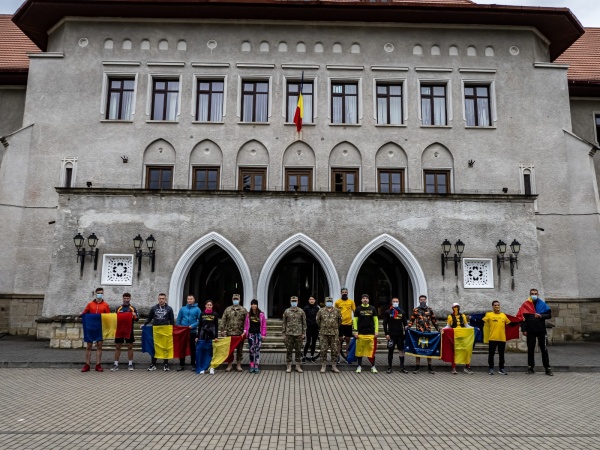 Întregirea Drapelului Național la Carei de Ziua Armatei Române