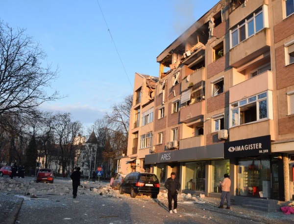 Explozie la Carei la  un bloc  de locuințe. 11 victime și Plan Roșu activat