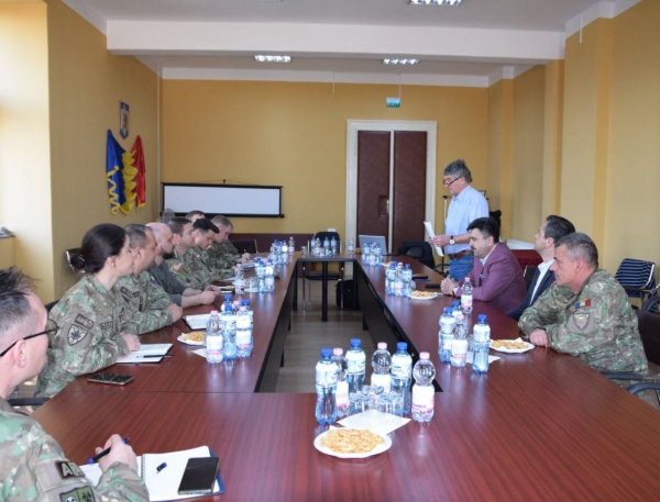 O delegație militară mixtă România-SUA a ajuns la Primăria Carei și vama Urziceni