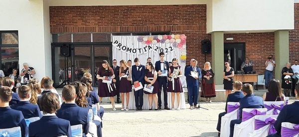 Subprefectul Romeo Pop a participat la Carei la festivitatea de absolvire de la Școala Vasile Lucaciu