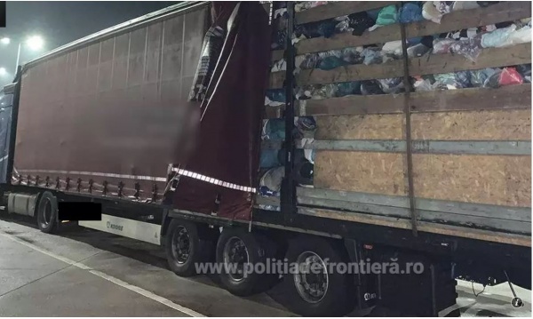 Zeci de tone de cârpe și deșeuri sunt întoarse de la intrarea în România de polițiștii de frontieră vigilenți. Presa din Austria fabulează