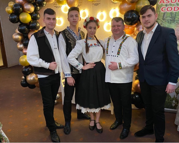 Ghiță Botoș și formația vă invită la Bal la Marna Nouă