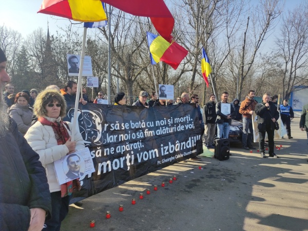 Liceul „Mircea Vulcănescu” rezistă! Societatea românească își apără valorile