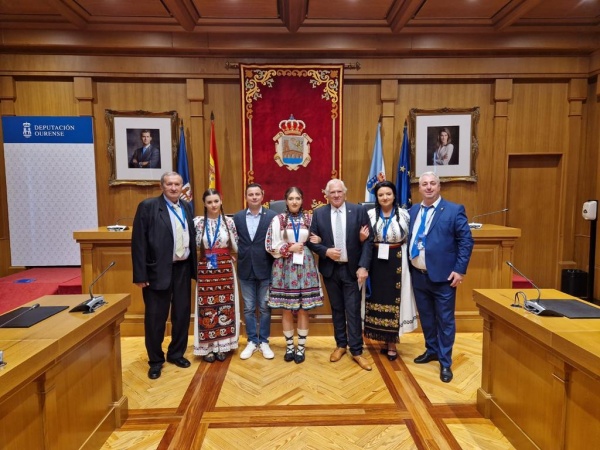 Delegație sătmăreană la caravana Uniunii Mondiale de Folclor din Spania