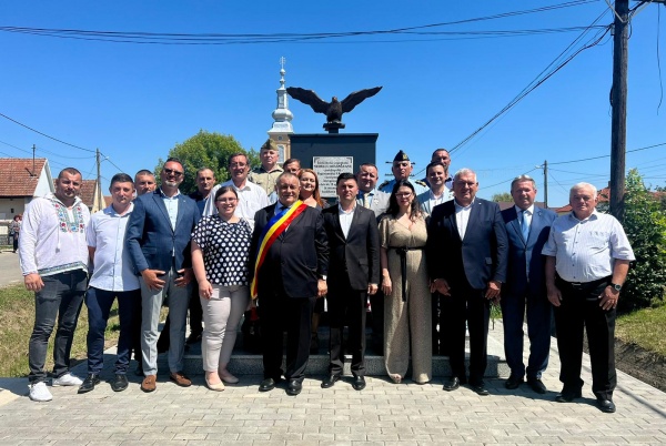 Lansare de carte și dezvelire de monument pentru un erou român la Doba. VIDEO