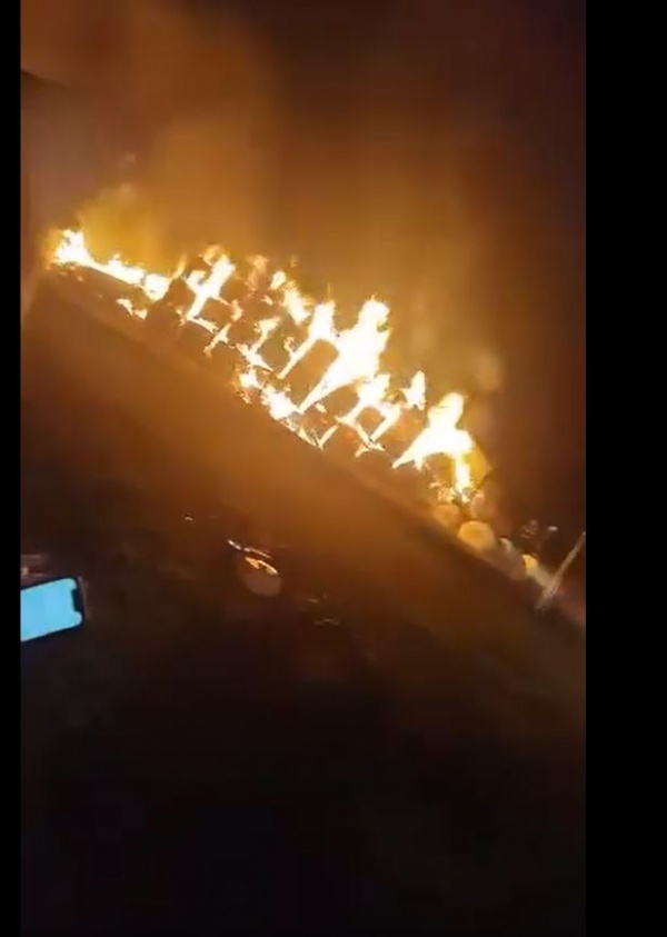 Incendiu uriaș la Moftin. VIDEO