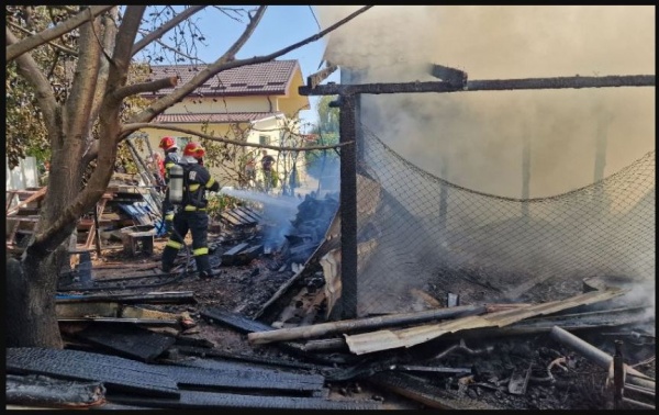 Incendiu la o casă din Botiz