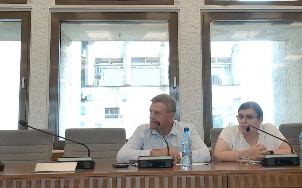 În județul Satu Mare se închid săptămânal 50 de firme