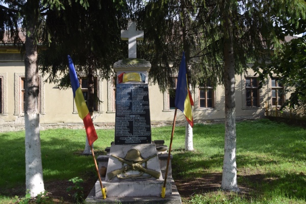Eroii români de la Vezendiu, satul focar de cultură românească